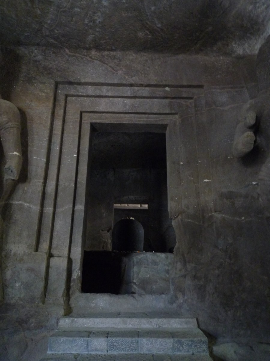 Elephanta caves21